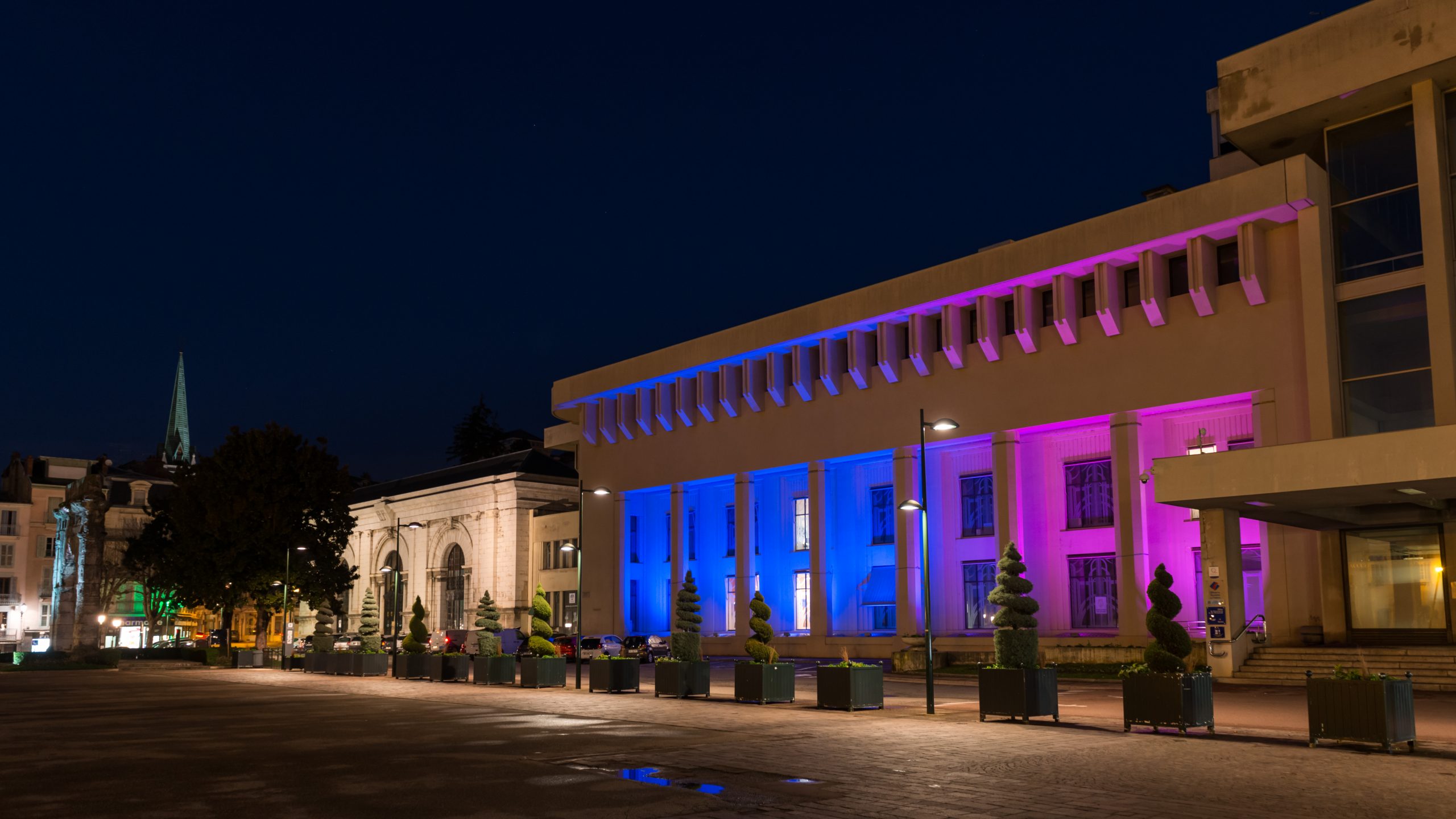 Bain de lumière et projecteur led pour monument et éclairage de